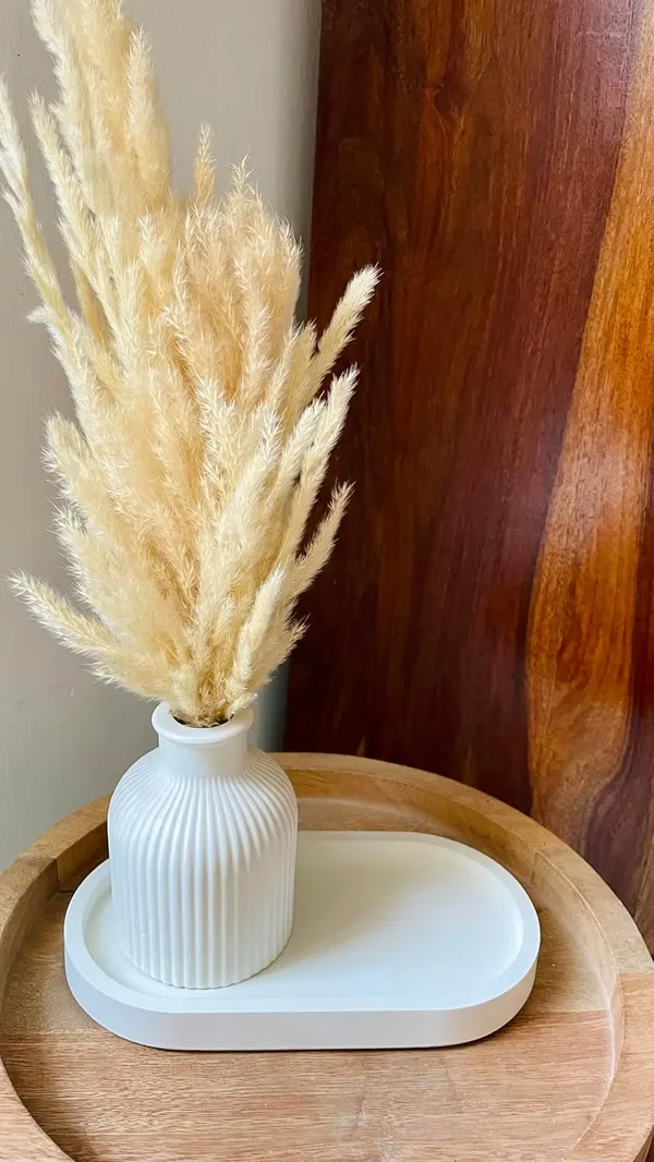 White_Concrete_Oval_Tray_Combo_Offer_|_Jewellery/Makeup/Table_Organizer_|_Home_Decor_Set_L_(Includes_Oval_Tray,_Striped_Vase,_Naturally_Dried_Pampas_Grass)
