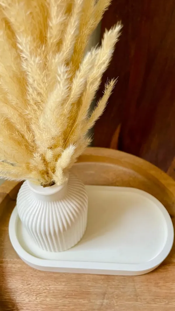 White_Concrete_Oval_Tray_Combo_Offer_|_Jewellery/Makeup/Table_Organizer_|_Home_Decor_Set_L_(Includes_Oval_Tray,_Striped_Vase,_Naturally_Dried_Pampas_Grass)
