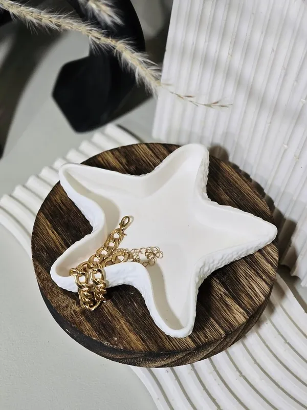White_Starfish_Shaped_Jewellery_Tray_|_Concrete_|_|_13.5×13Cm_|_Handmade_|_Marble-Like_Finish_|_Waterproof_|_Coastal_Decor