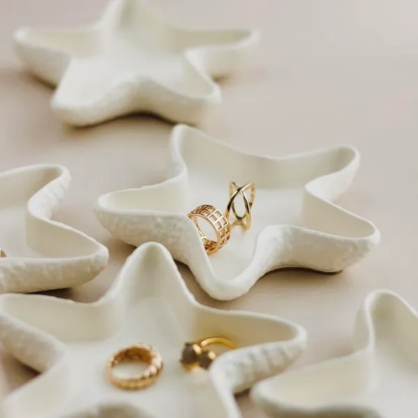 White_Starfish_Shaped_Jewellery_Tray_|_Concrete_|_|_13.5×13Cm_|_Handmade_|_Marble-Like_Finish_|_Waterproof_|_Coastal_Decor