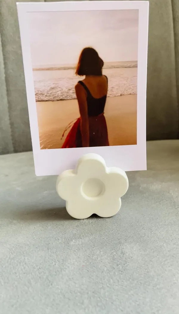 White_Polaroid/Photo_Holder_|_Card_Holder_|_Aesthetic_Holder_|_Minimalist_Decor_|_Business_Card_Holder_|_New_Home_Gift_(Set_Of_2)_(Heart_&_Flower)