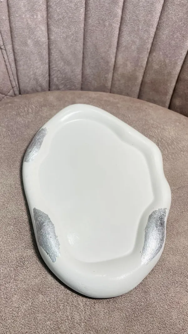 Silver_Foil_Concrete_Cloud_Trinket_Tray_|_Jewellery/Makeup/Table_Organizer_|_Home_Decor_|_Candle_Tray_|_Multipurpose_(24×16×2Cm)