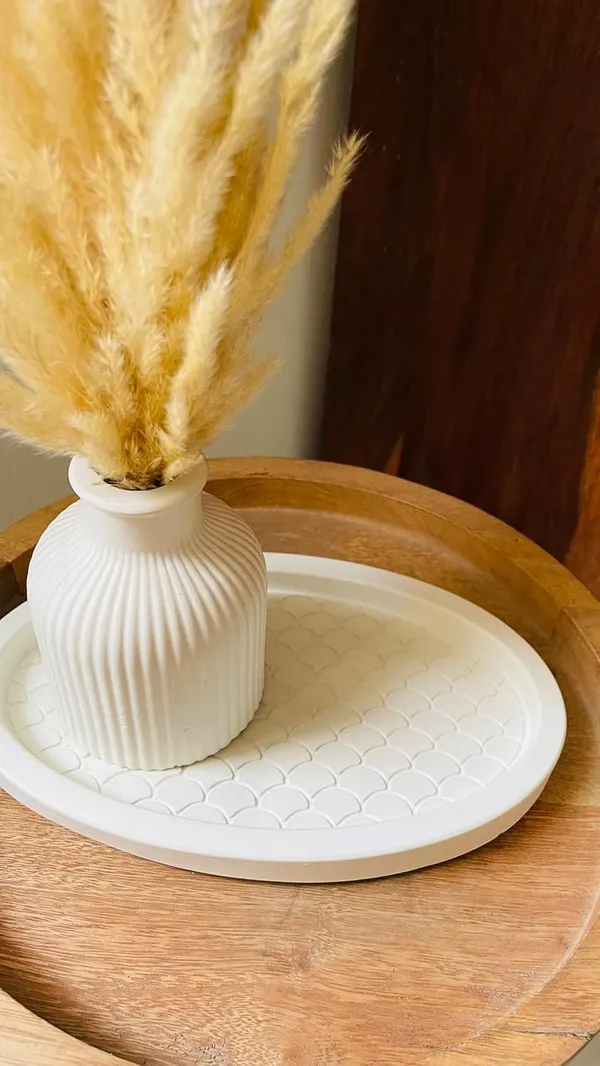 White_Concrete_Fish_Scale_Tray_Combo_Offer_|_Jewellery/Makeup/Table_Organizer_I_Home_Decor_Set_I_(Includes_Fish_Scale_Tray,_Striped_Vase,_Naturally_Dried_Pampas_Grass)