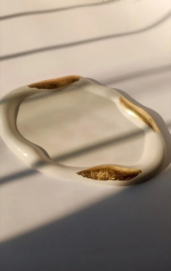 Gold_Foil_Concrete_Cloud_Trinket_Tray_|_Jewellery/Makeup/Table_Organizer_|_Home_Decor_|_Candle_Tray_|_Multipurpose_(24×16×2Cm)