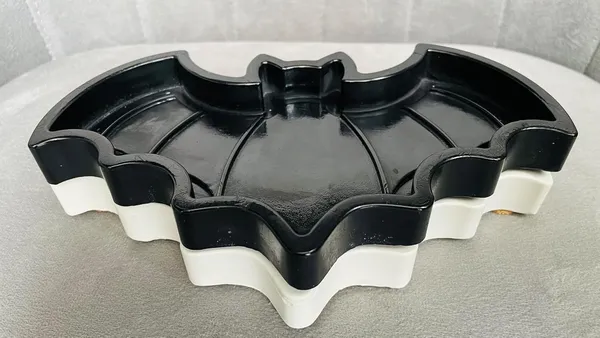 Gold_Foil_Batman_Tray_|_Bedside_Tray_|_Aesthetic_Tray_|_Minimalist_Decor_|_Trinket_Tray_|_Modern_Home_Decor_|_New_Home_Gift_|_Multipurpose_(18×10_X_2Cm)