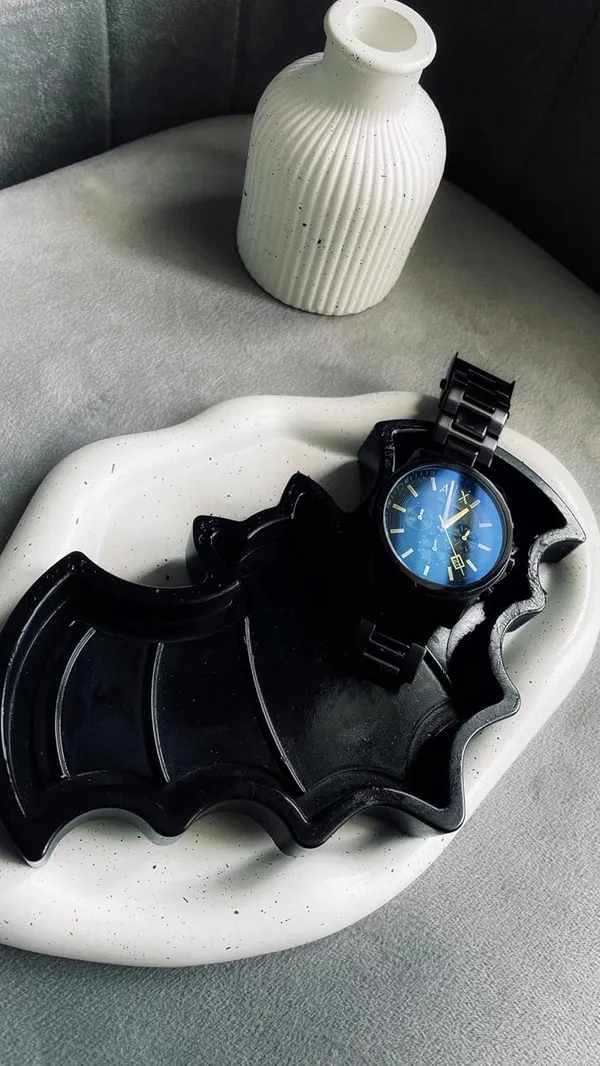 Gold_Foil_Batman_Tray_|_Bedside_Tray_|_Aesthetic_Tray_|_Minimalist_Decor_|_Trinket_Tray_|_Modern_Home_Decor_|_New_Home_Gift_|_Multipurpose_(18×10_X_2Cm)