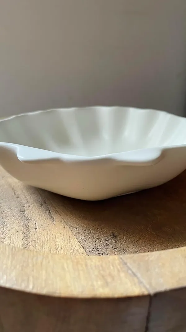 White_Handmade_Concrete_Sea_Shell_Trinket_Tray_|_Jewellery/Makeup/Table_Organizer_|_Home_Decor_|_Candle_Tray_|_Multipurpose_(13.8×13.4×3.9Cm)