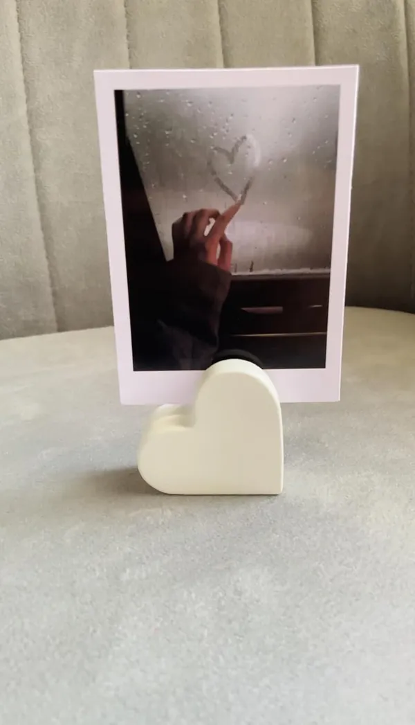 White_Polaroid/Photo_Holder_|_Card_Holder_|_Aesthetic_Holder_|_Minimalist_Decor_|_Business_Card_Holder_|_New_Home_Gift_(5.7×6.4×2.2Cm)_(Set_Of_2)_(Heart)