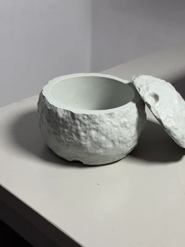 TREETRUNK®_Concrete_Moon_jar_with_lid__|_Jewellery/_Makeup/Table_Organizer_I_Home_Decor_I_Multipurpose_(11x10×10cm)_(Grey)