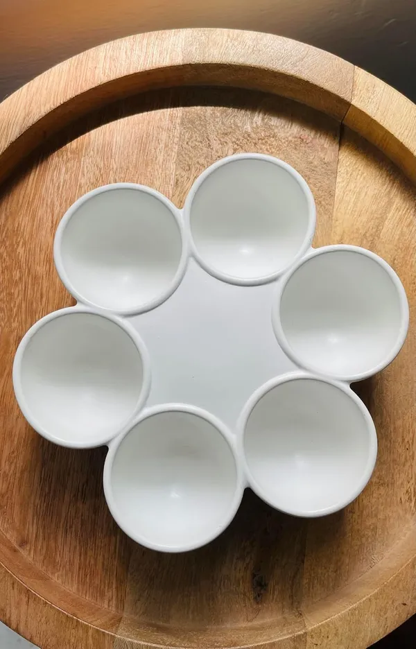 White_Egg_Shaped_Tray_|_Ring_Tray_|_Aesthetic_Tray_|_Minimalist_Decor_|_Trinket_Tray_|_Modern_Home_Decor_|_New_Home_Gift_|_Multipurpose_(15×15×4Cm)