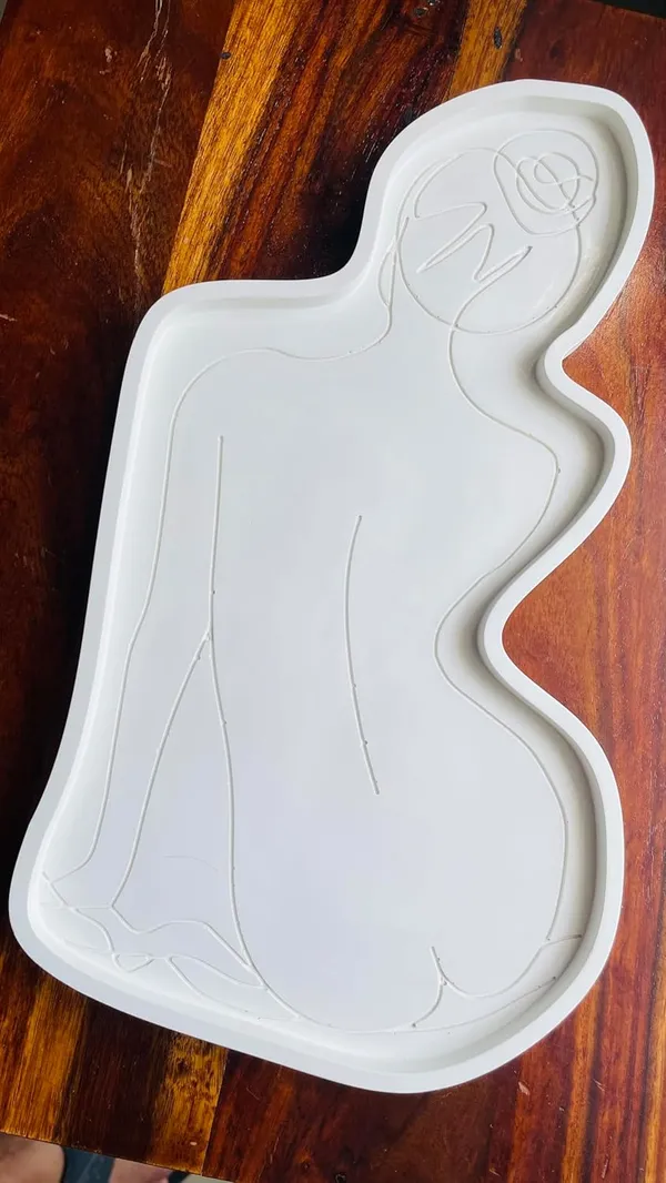 White_Lady_Silhouette_Trinket_Tray_|_Jewellery/Makeup/Table_Organizer_|_Home_Decor_|_Candle_Tray_|_Multipurpose_(27.7×17×1Cm)