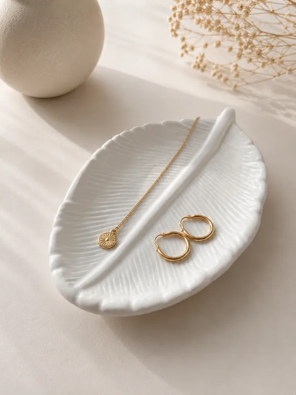 White_Leaf_Shaped_Tray_|_Cement_Tray_|_Aesthetic_Tray_|_Minimalist_Decor_|_Trinket_Tray_|_Modern_Home_Decor_|_New_Home_Gift_|_Multipurpose_(15.3×10Cm)