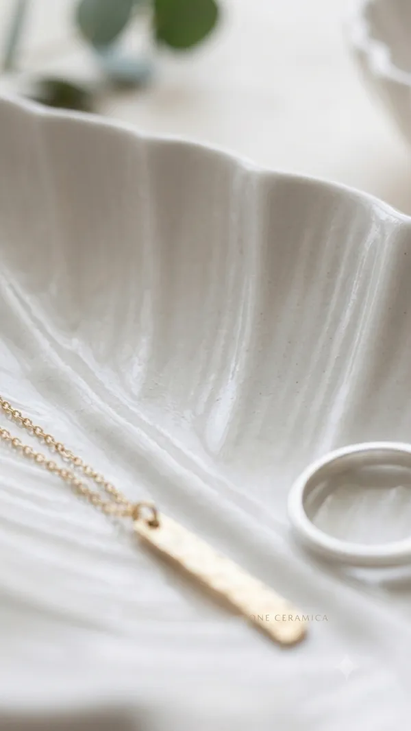 White_Leaf_Shaped_Tray_|_Cement_Tray_|_Aesthetic_Tray_|_Minimalist_Decor_|_Trinket_Tray_|_Modern_Home_Decor_|_New_Home_Gift_|_Multipurpose_(15.3×10Cm)