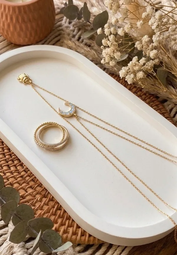 White_Concrete_Oval_Shaped_Tray_|_Jewellery_Tray_|_Perfect_Catch_For_Your_Favorite_Jewelry_Pieces_|_Stylish_Way_To_Organize_Rings,_Earrings,_And_Other_Accessories_(18.8×10.2×2Cm)
