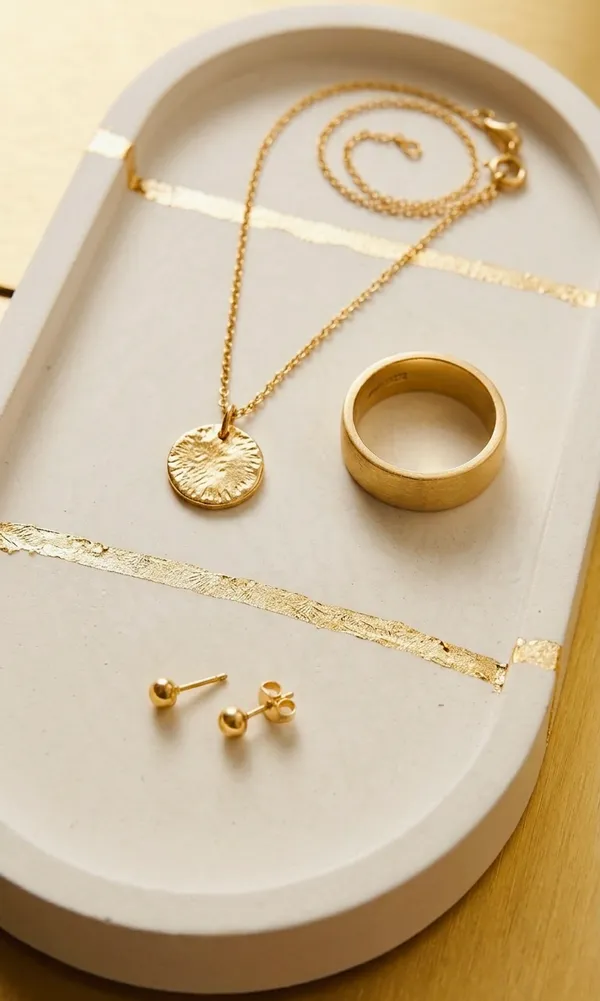 Gold_Treetrunk_Concrete_Oval_Trinket_Tray_|_Jewellery/Makeup/Table_Organizer_|_Home_Decor_|_Candle_Tray_|_Multipurpose
