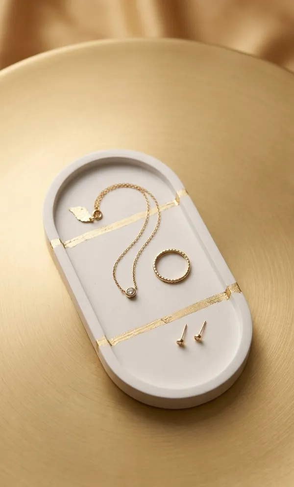 Gold_Treetrunk_Concrete_Oval_Trinket_Tray_|_Jewellery/Makeup/Table_Organizer_|_Home_Decor_|_Candle_Tray_|_Multipurpose