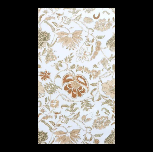 Ornate_Chintz_Floral_Wallpaper_In_Champagne_And_Ochre_For_A_Refined_Botanical_Statement_Wall