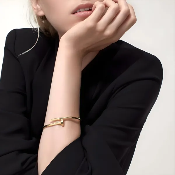 Gold_Plated_Bangle_Bracelet_For_Women