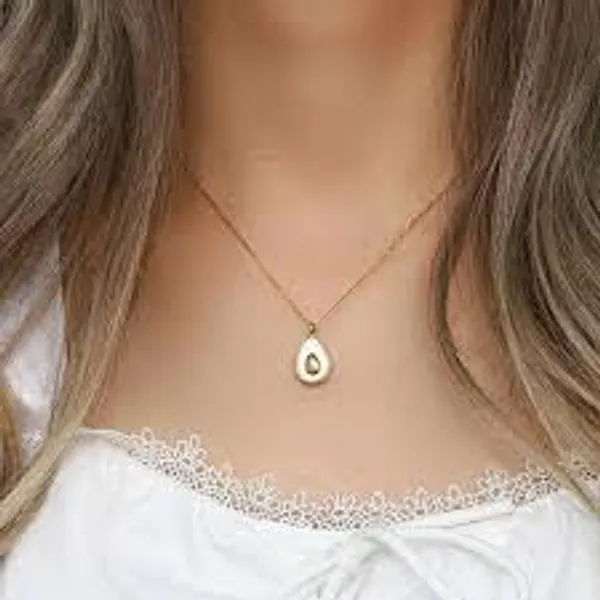 Gold_Plated_Pendant_Necklace