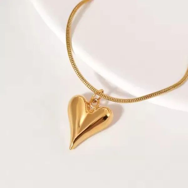 Gold_Plated_Pendant_Necklace