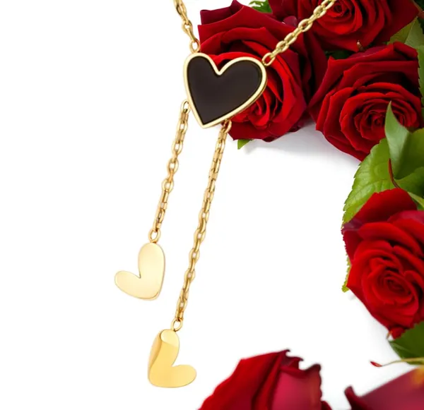 Gold_Plated_Pendant_Necklace