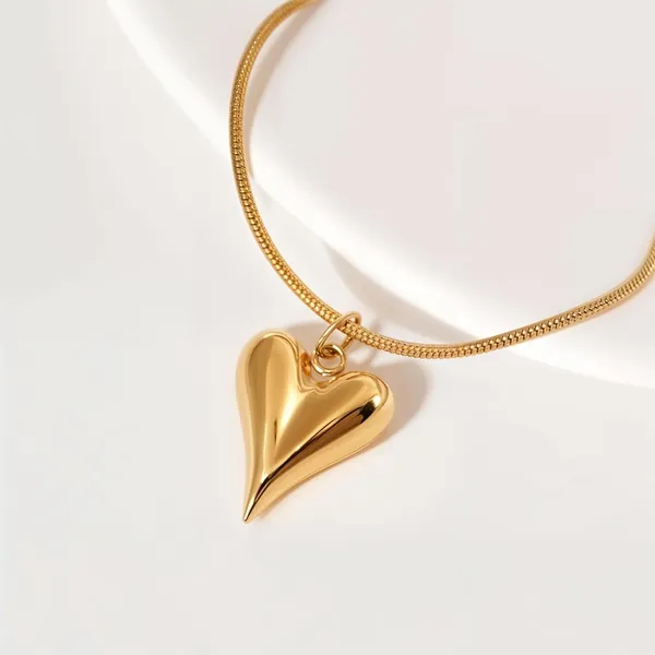 Gold_Plated_Pendant_Necklace