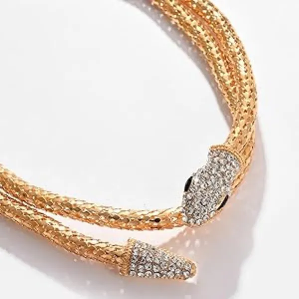 Gold_Plated_Pendant_Necklace_For_Women