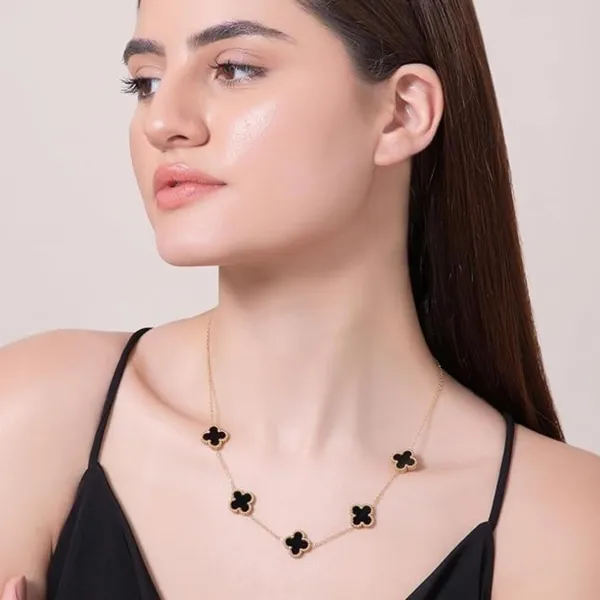 Gold_Plated_Pendant_Necklace