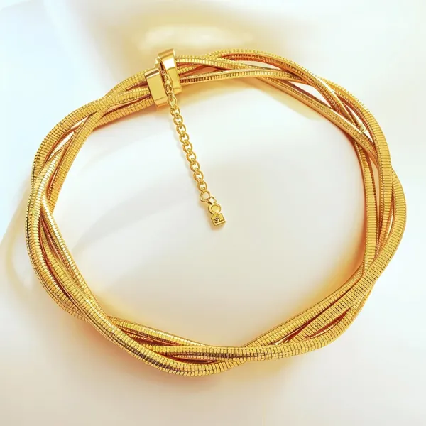 Gold_Plated_Pendant_Necklace_For_Women