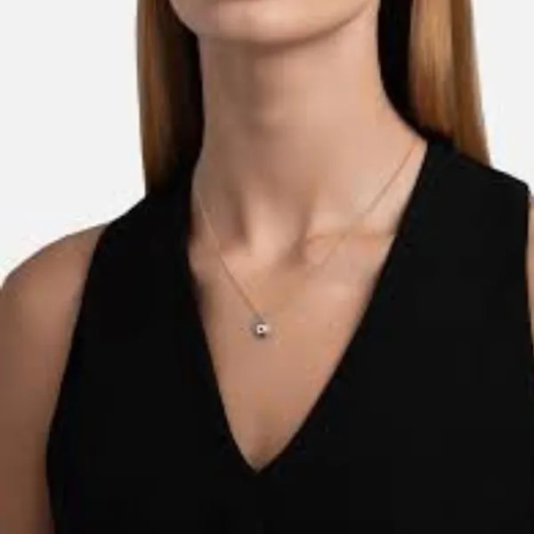 Gold_Plated_Pendant_Necklace
