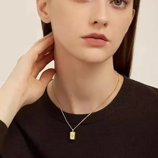 Gold_Plated_Pendant_Necklace