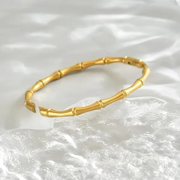 Gold_Plated_Bangle_Bracelet_For_Women