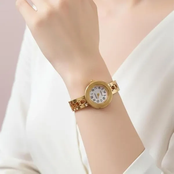 Metal_Bezel_Watch_For_Women