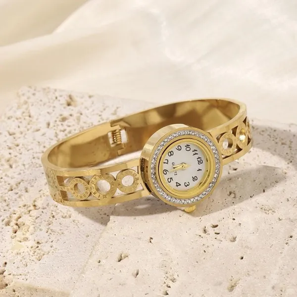 Metal_Bezel_Watch_For_Women