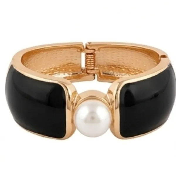 Gold_Plated_Bangle_Bracelet