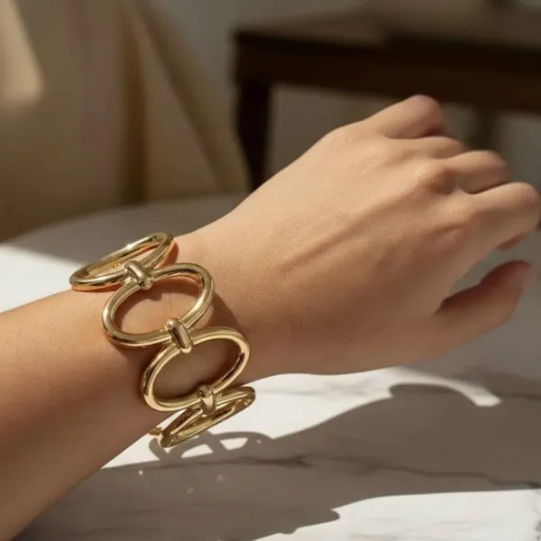 Gold_Plated_Bangle_Bracelet_For_Women