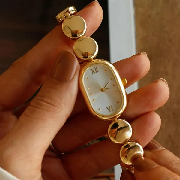 Women_S_Gold_Watch_Human_I_Need_To_Generate_A_Product_Name_For_Cleo_Be_Bold_Be_You_Luxury_Gold_Party_Watch_For_Women