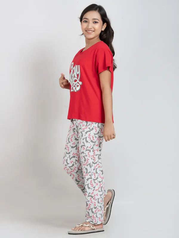 Red_Cotton_Premium_&_Elegant_Regular_Fit_Night_Suits_For_Girls