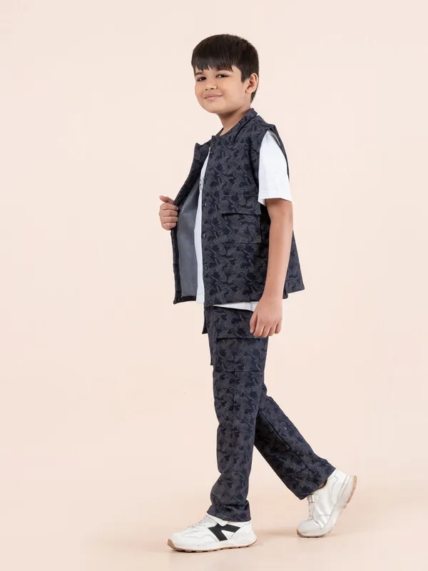 Boys_Pineapple_print_Textured_3_pc_jacket_Set