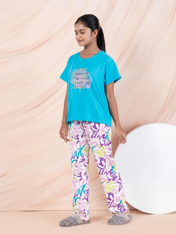Multicolor_Cotton_Premium_&_Elegant_Regular_Fit_Night_Suits_For_Girls