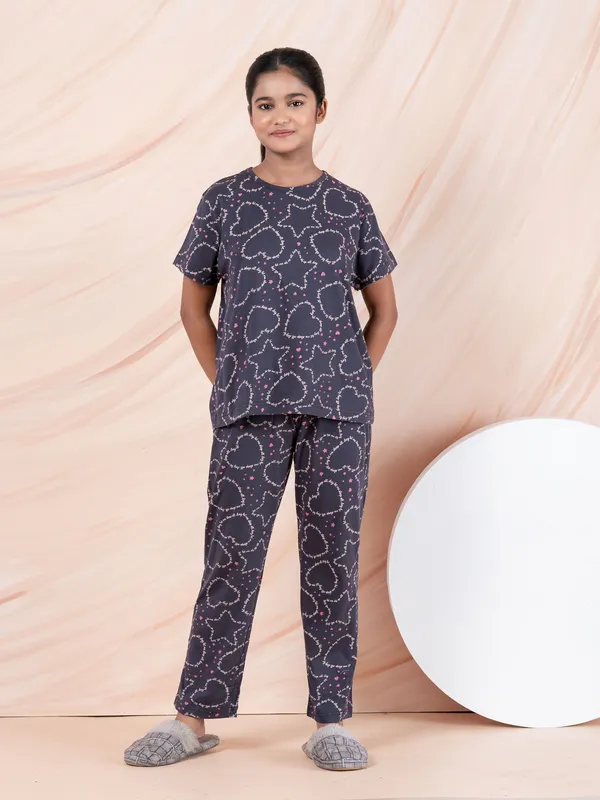 Multicolor_Cotton_Premium_&_Elegant_Regular_Fit_Night_Suits_For_Girls