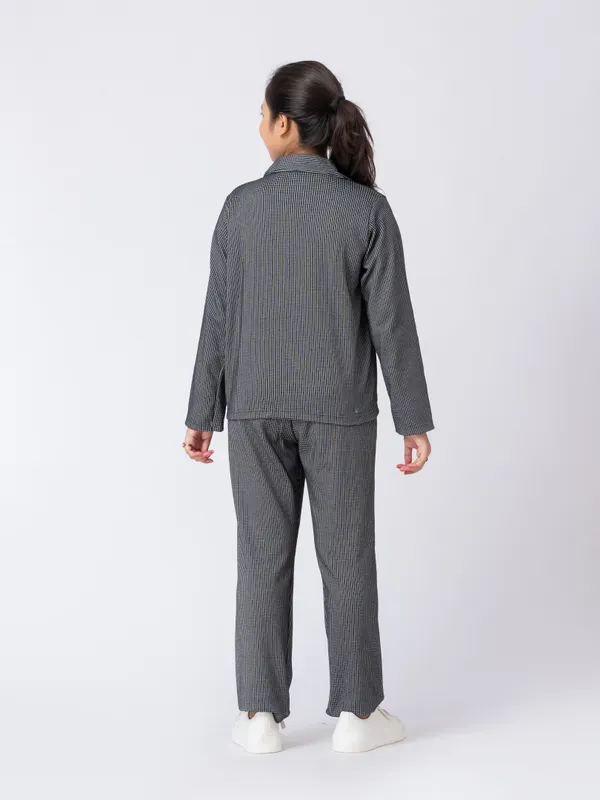 Black_small_chgecks_ponte_coord_sets,black