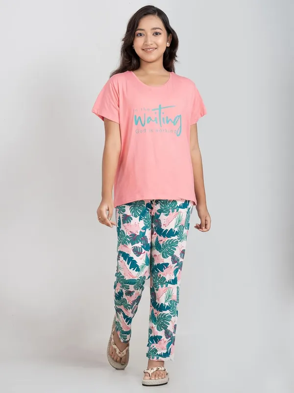 Peach_Cotton_&_Spandex_Premium_&_Elegant_Regular_Fit_Night_Suit_For_Girls