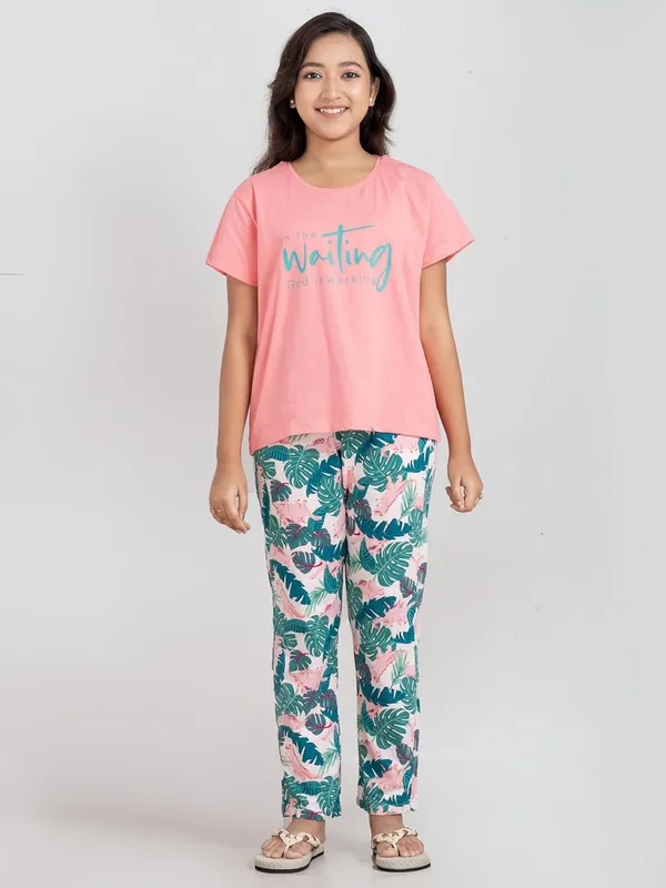 Peach_Cotton_&_Spandex_Premium_&_Elegant_Regular_Fit_Night_Suit_For_Girls