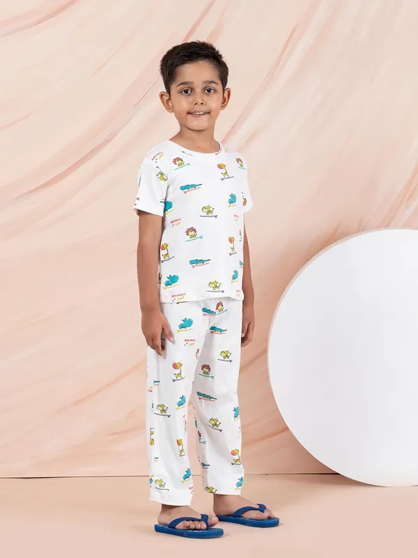 White_Cotton_Premium_&_Elegant_Regular_Fit_Night_Suit_For_Boys