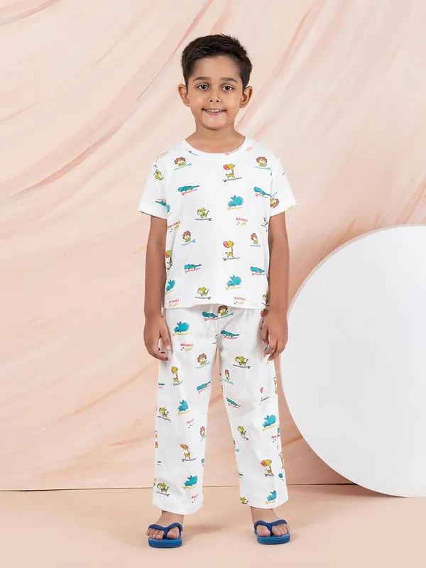 White_Cotton_Premium_&_Elegant_Regular_Fit_Night_Suit_For_Boys
