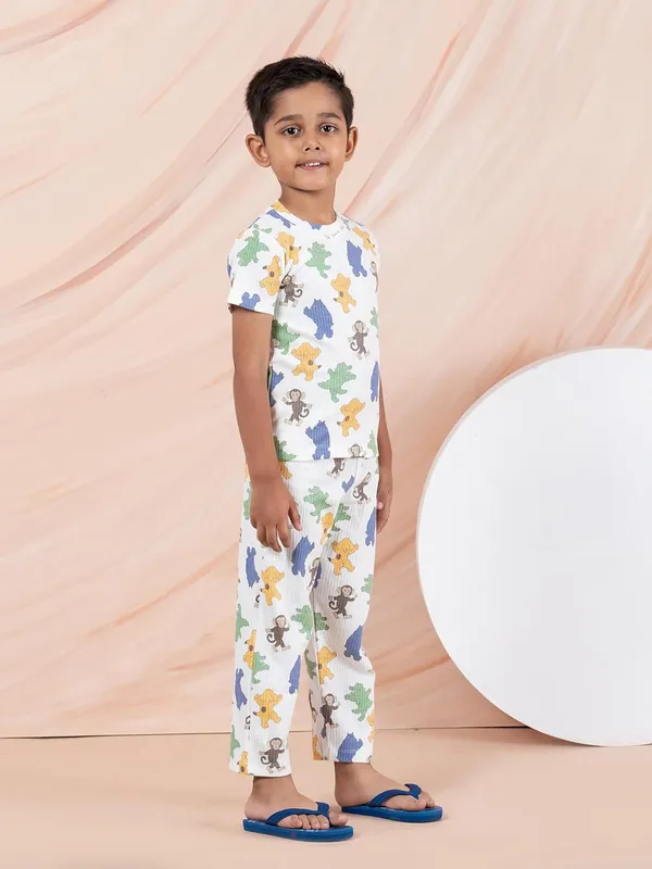 White_Cotton_Premium_&_Elegant_Regular_Fit_Night_Suit_For_Boys