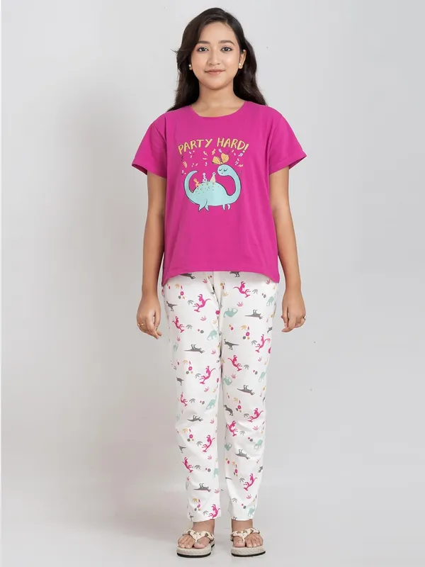 Multicolor_Cotton_&_Spandex_Premium_&_Elegant_Regular_Fit_Night_Suit_For_Girls