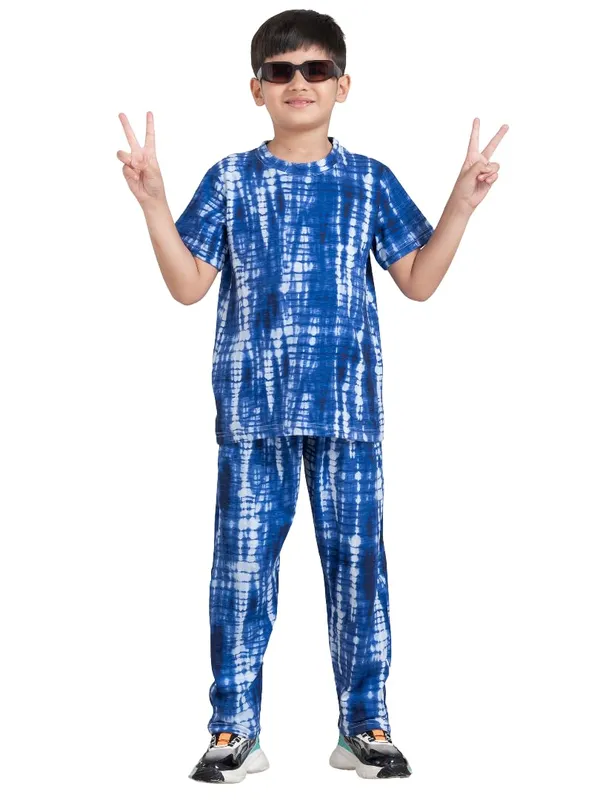 Blue_&_White_Cotton_Premium_&_Elegant_Regular_Fit_Night_Suit_For_Boys