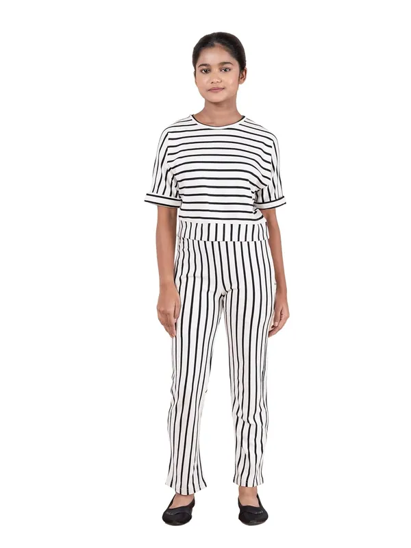 White_Cotton_Premium_&_Elegant_Regular_Fit_Co-Ord_Set_For_Girls
